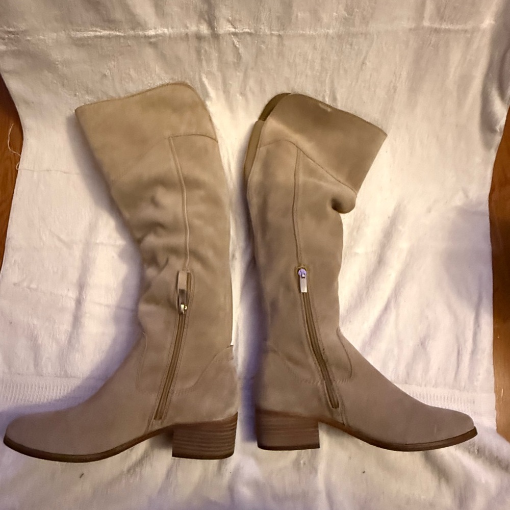 Vince Camuto Kreesell Knee High Boot Taupe Tan Suede Size 9.5 - Picture 6 of 16